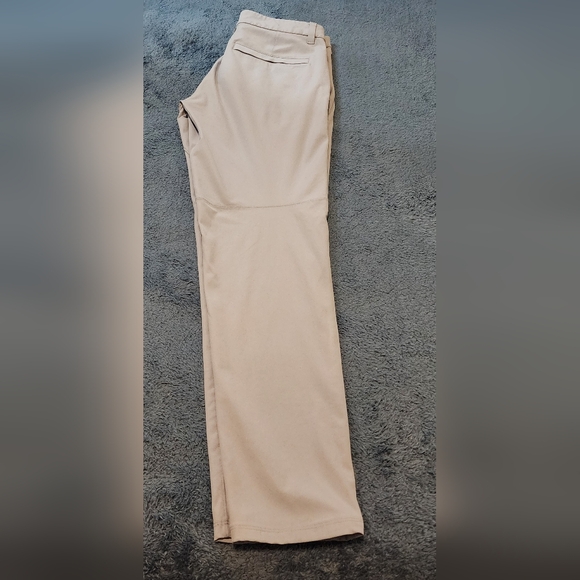 Lululemon Commission Trench Classic-Fit - Picture 2 of 5